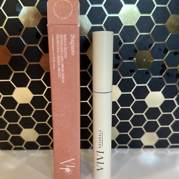 Vivi naturals sagano lash & brow serum - Picture 1 of 1